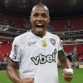 Marlon Freitas é único representante do Botafogo na seleção do primeiro turno do Brasileirão