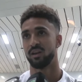 Chris Ramos desembarca no Rio e se apresenta ao Botafogo: “Darei tudo por essa camisa”